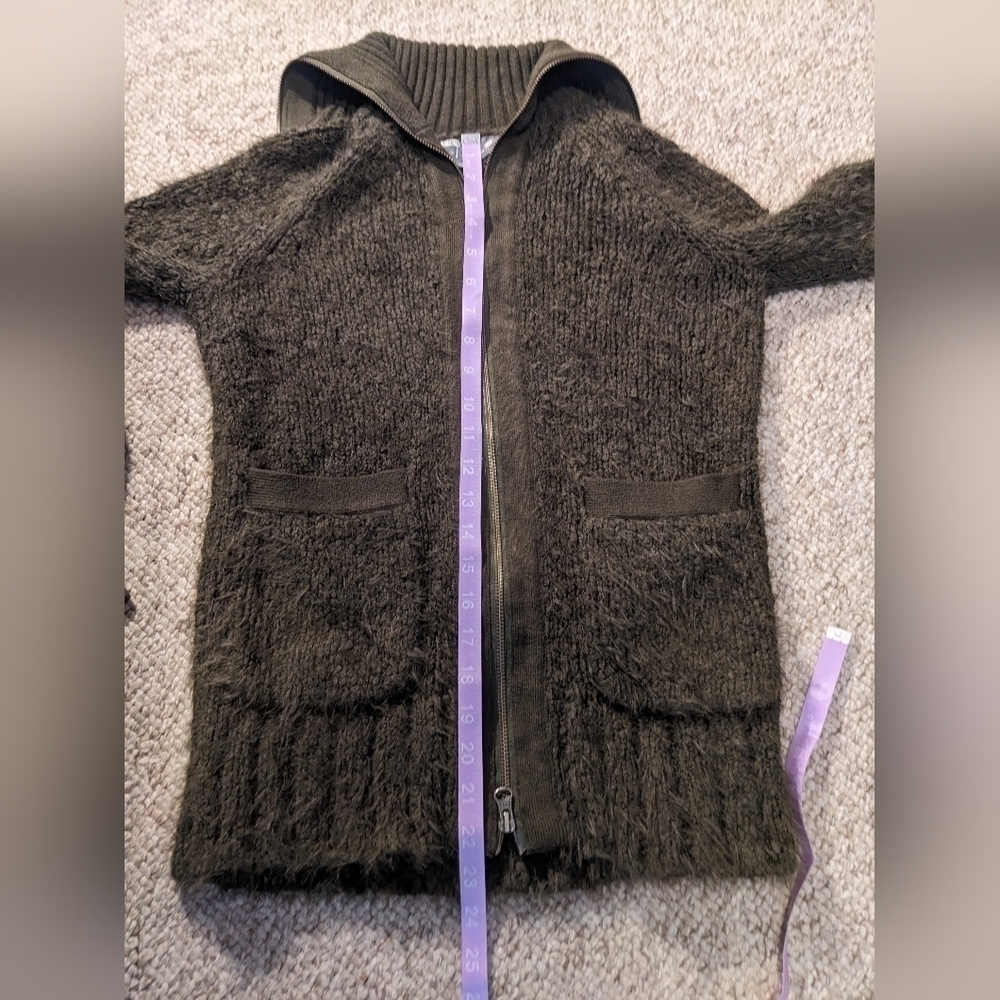 ANTHROPOLOGIE green full zip sweater, xxs